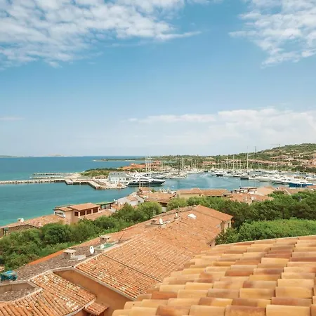 Azzurra Apartment *